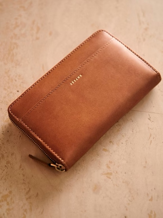 Sezane Handbags - Sézane Victoria wallet heritage honey
